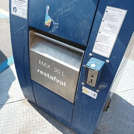 Frontaal Zeezicht In De Strandjutter * Oostende